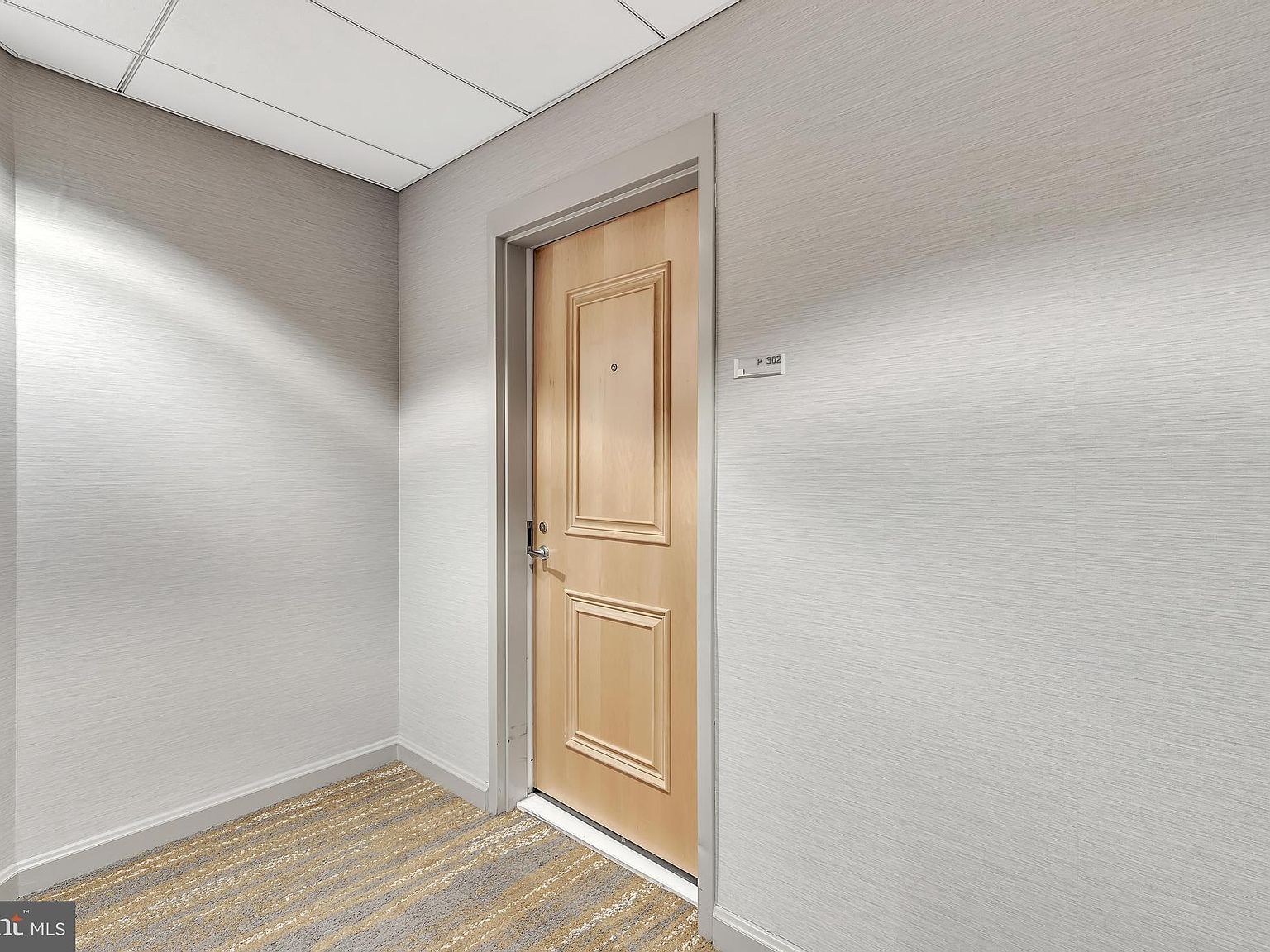 901 N Penn St UNIT P302 Philadelphia, PA 19123 - Thumbnail 3