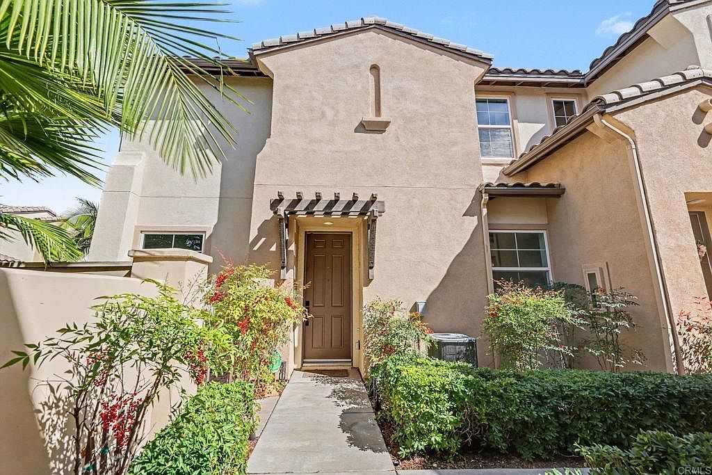 1430 Caminito Garibay Unit 3 Chula Vista, CA 91915 - Thumbnail 3