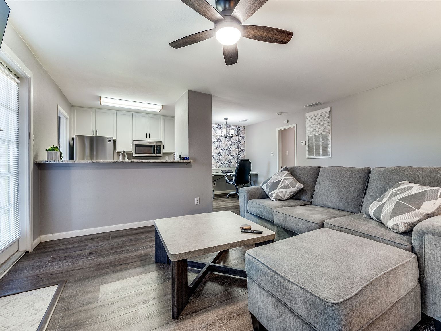 5981 Arapaho Rd APT 1003 Dallas, TX 75248 - Thumbnail 3
