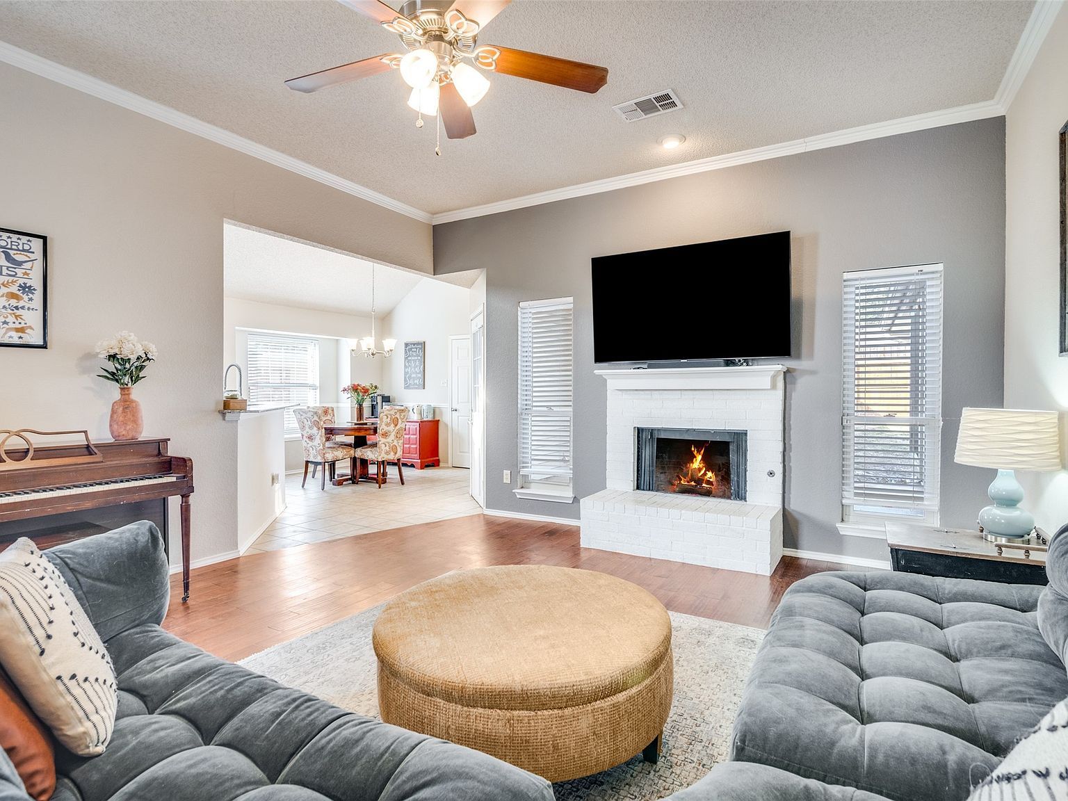 4201 Crystal Ln Garland, TX 75043 - Thumbnail 3