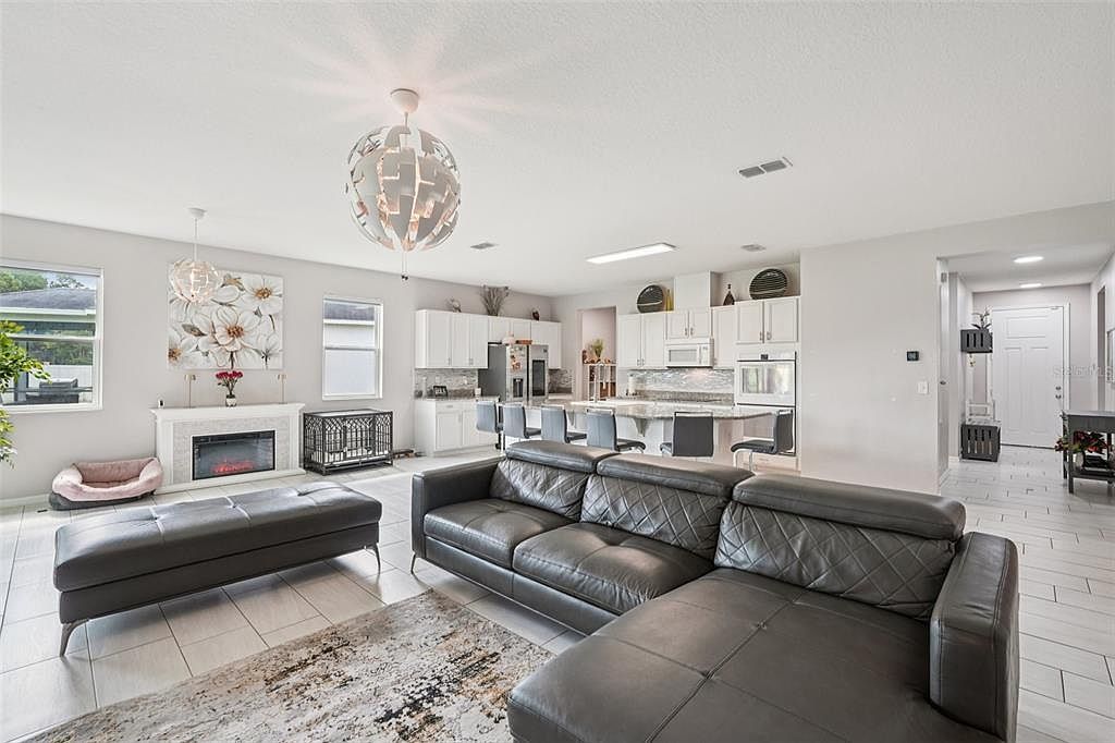 4569 Baler Trails Dr Saint Cloud, FL 34772 - Thumbnail 3