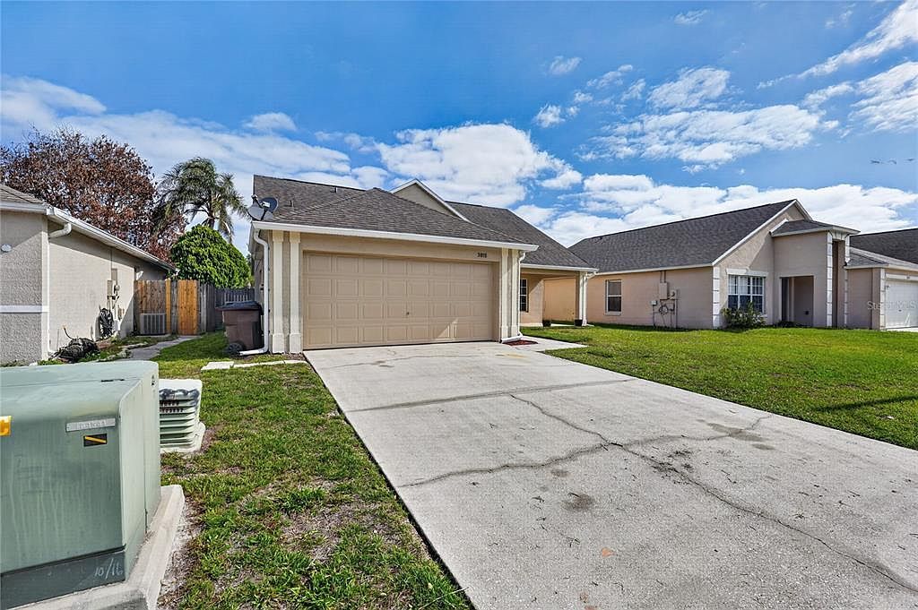 3815 Kyle Dr Saint Cloud, FL 34772 - Thumbnail 3