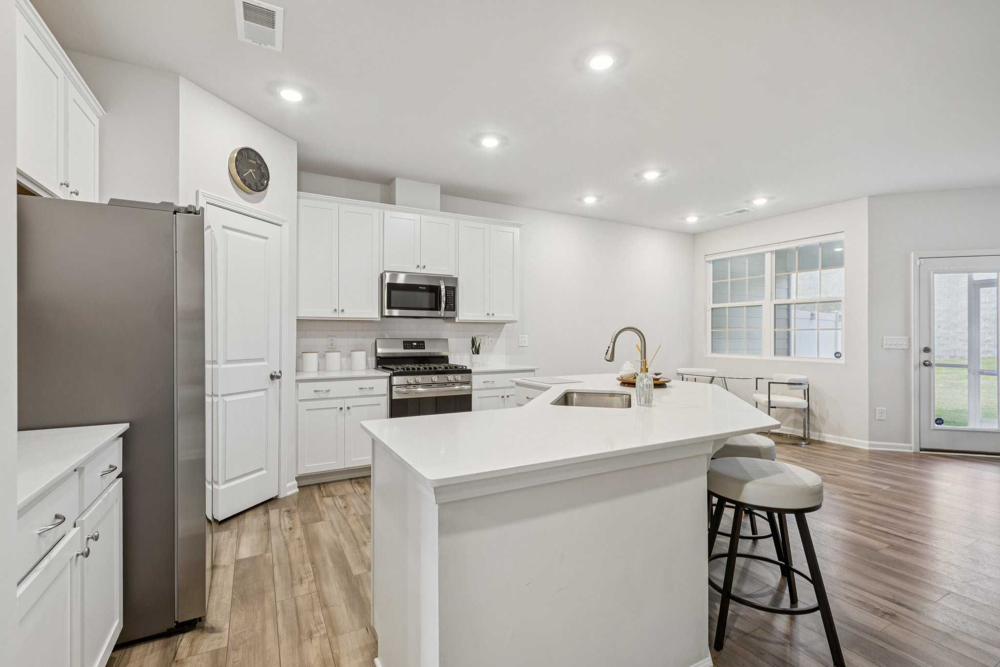 6011 Chelsea Oaks Ridge, Tega Cay, SC, USA, 29708 - Thumbnail 3