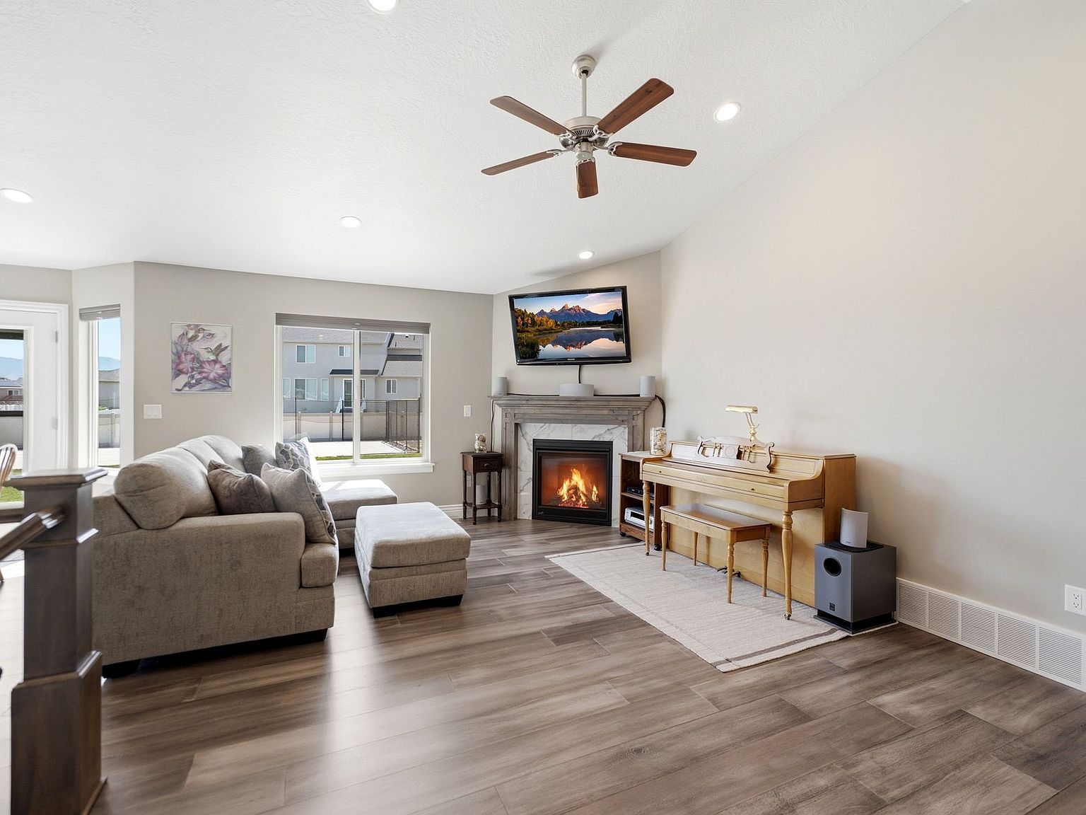 83 S Mustang Ridge Rd Grantsville, UT 84029 - Thumbnail 3