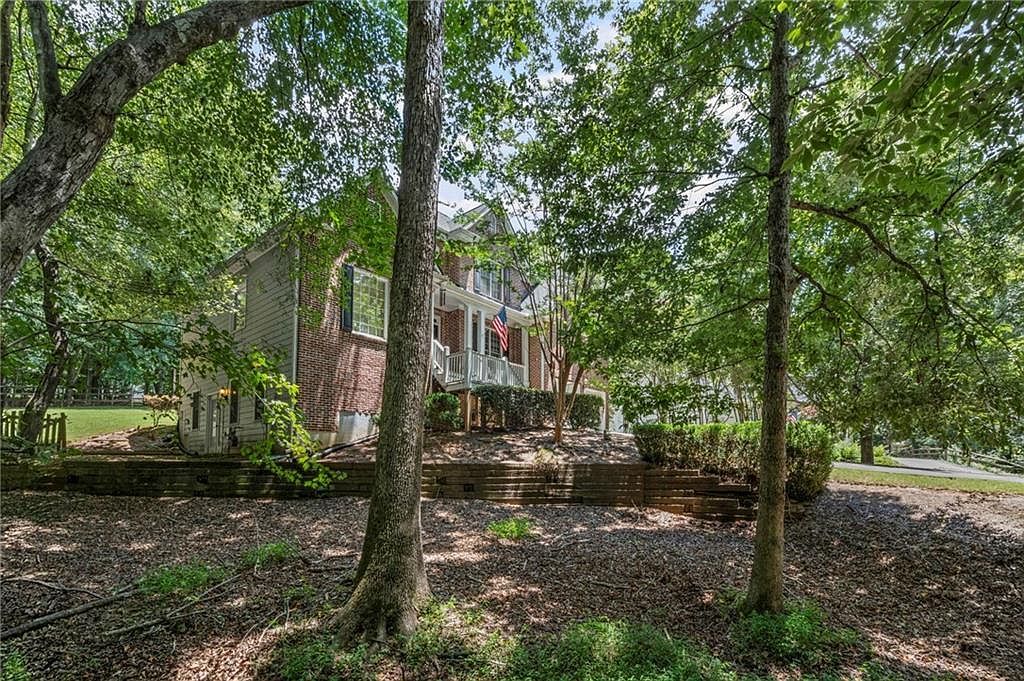 3340 Silver Lake Dr Cumming, GA 30041 - Thumbnail 3