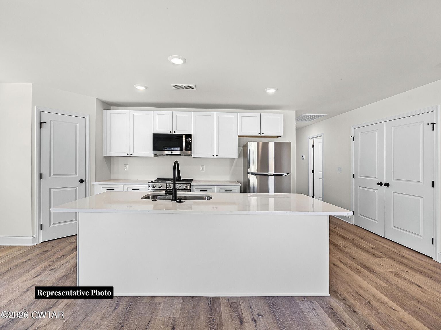 122 E Grand St Jackson, TN 38301 - Thumbnail 3