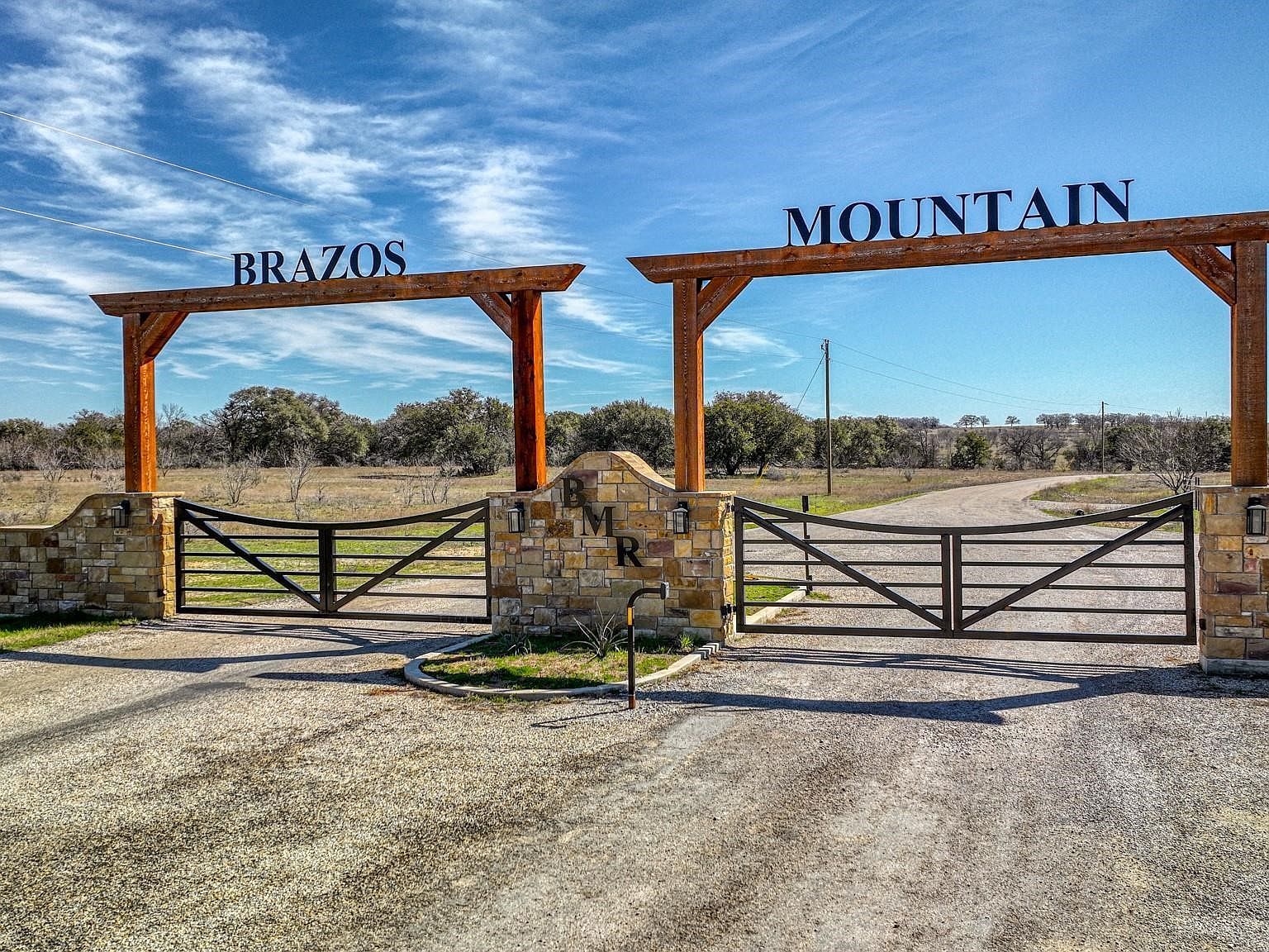 106 Wooded Acres Dr Mineral Wells, TX 76067 - Thumbnail 3