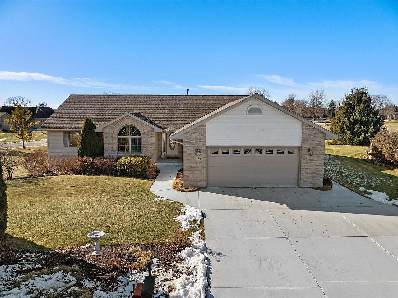 157 Meadow Ridge Dr Sheboygan Falls, WI 53085 - Thumbnail 3