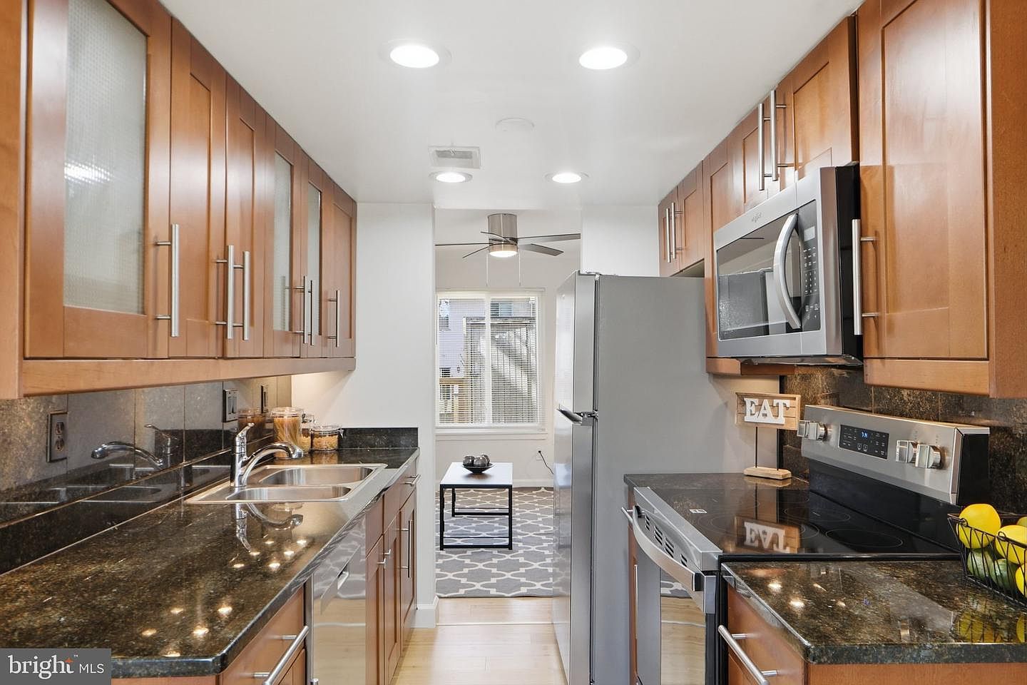 9637 Marston Ln Montgomery Village, MD 20886 - Thumbnail 3