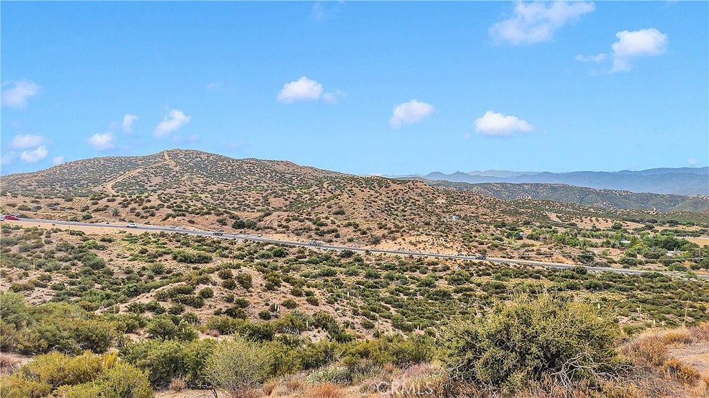 11 Summit Valley Rd Hesperia, CA 92345 - Thumbnail 3