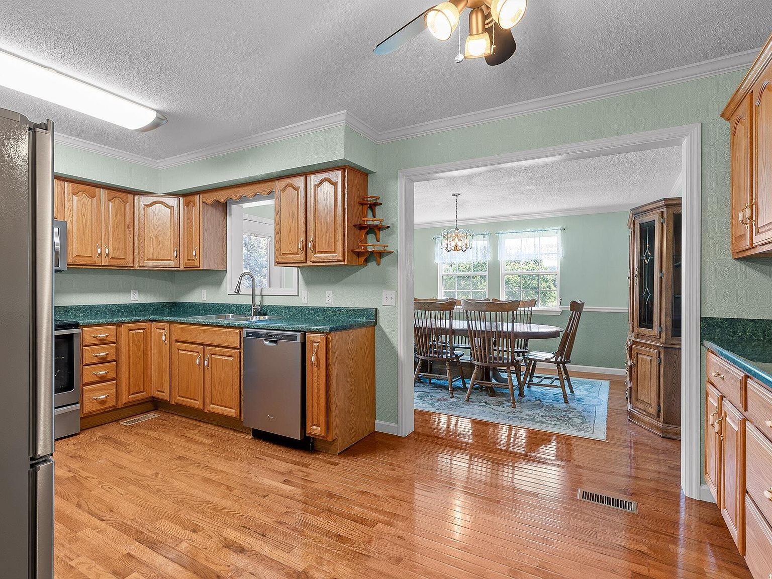 516 Hill St Ringgold, GA 30736 - Thumbnail 3