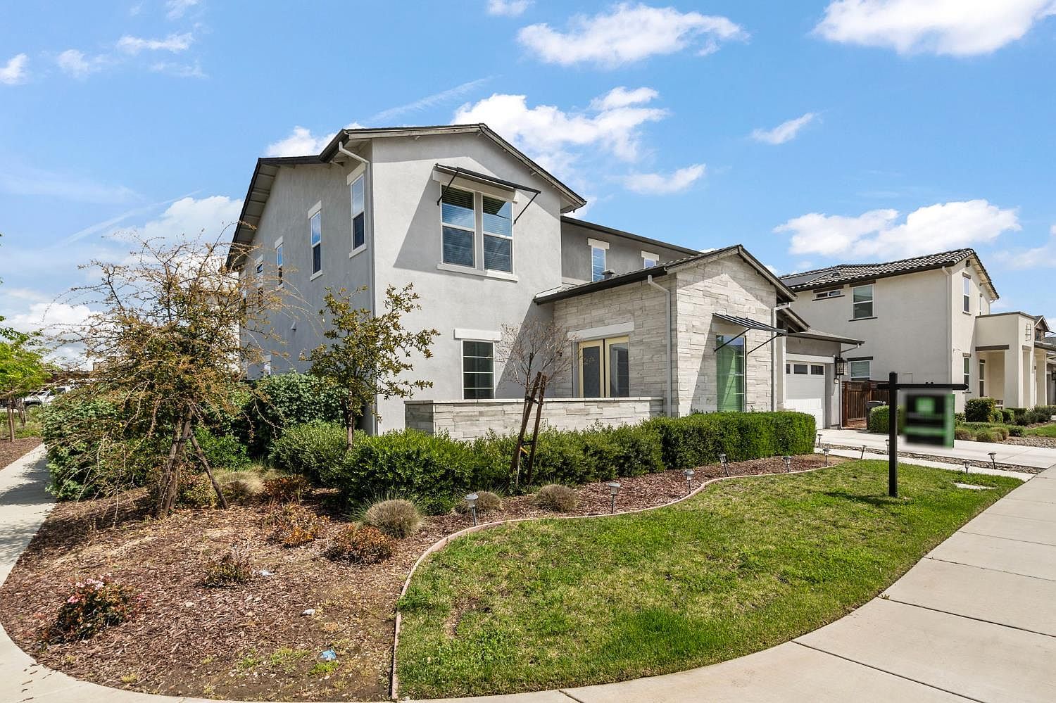 1847 Outrigger Ln Lathrop, CA 95330 - Thumbnail 3