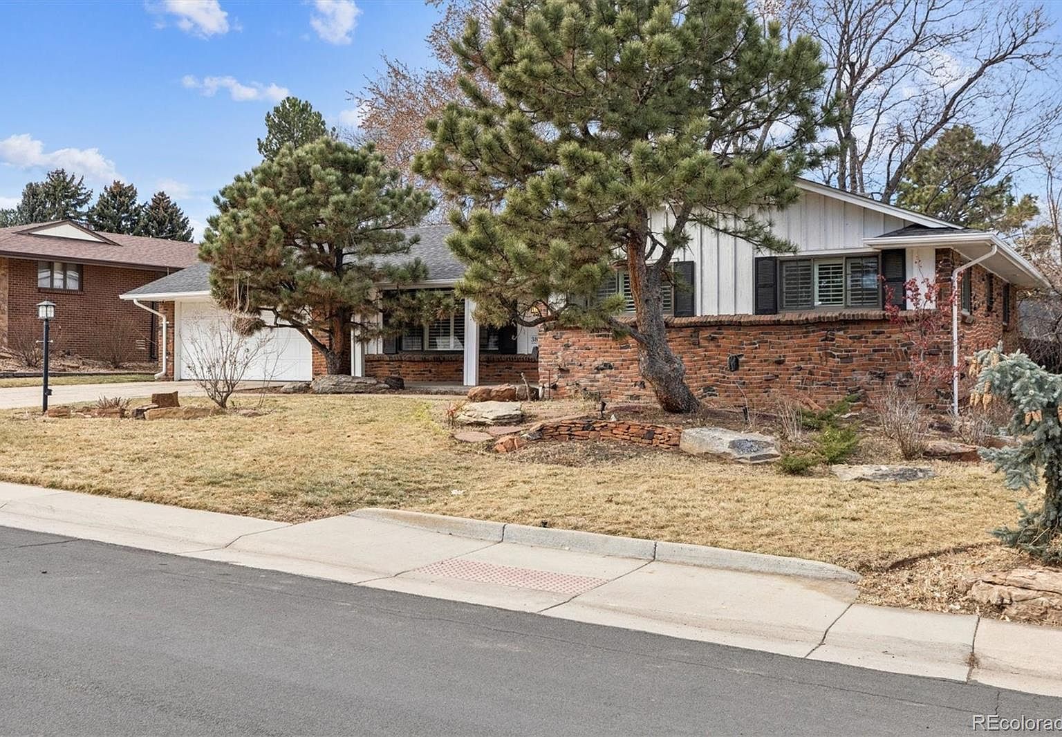 3851 S Hillcrest Dr Denver, CO 80237 - Thumbnail 3