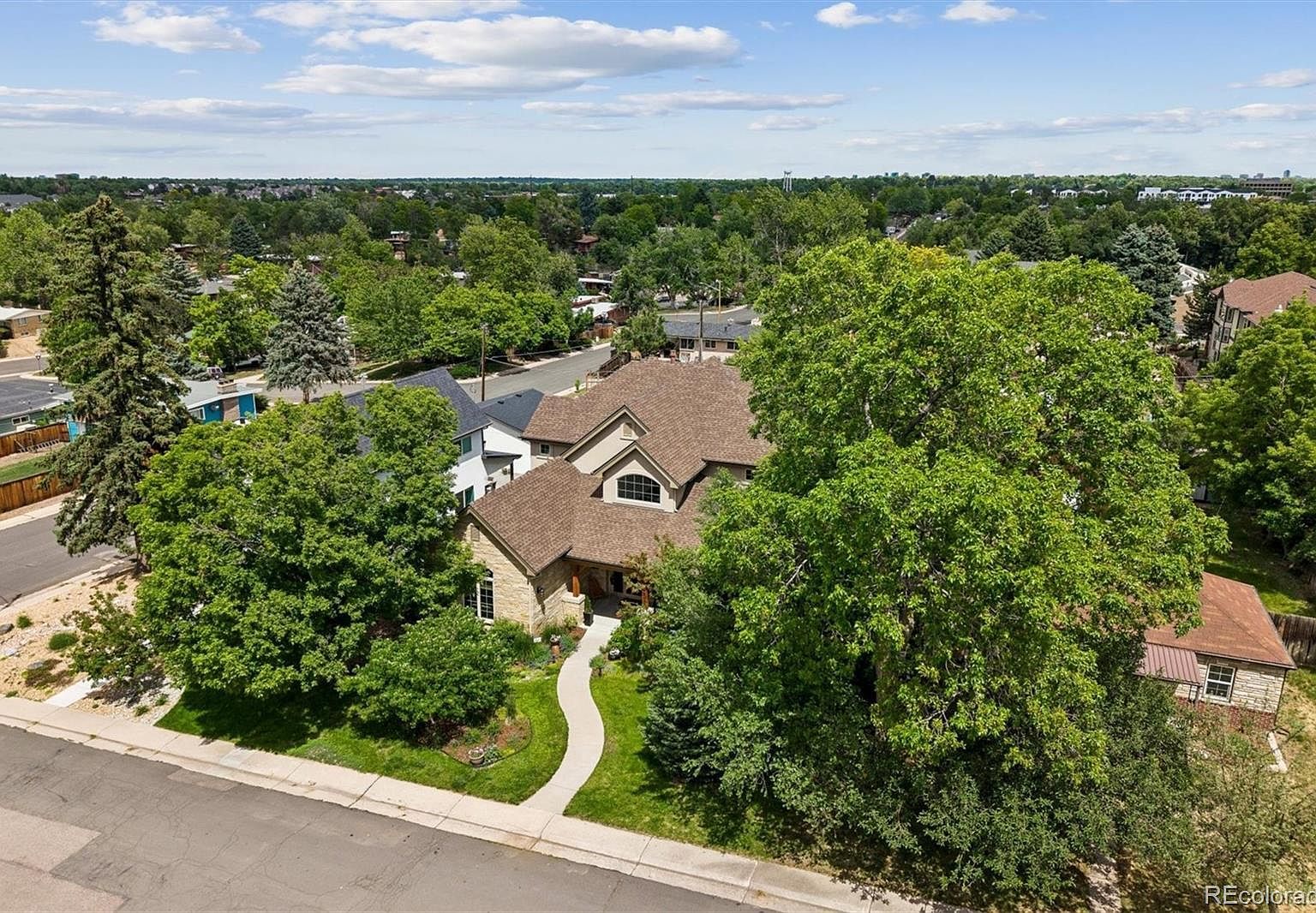 5518 S Foresthill St Littleton, CO 80120 - Thumbnail 3