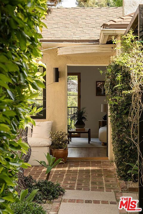 1838 Westerly Ter Los Angeles, CA 90026 - Thumbnail 3