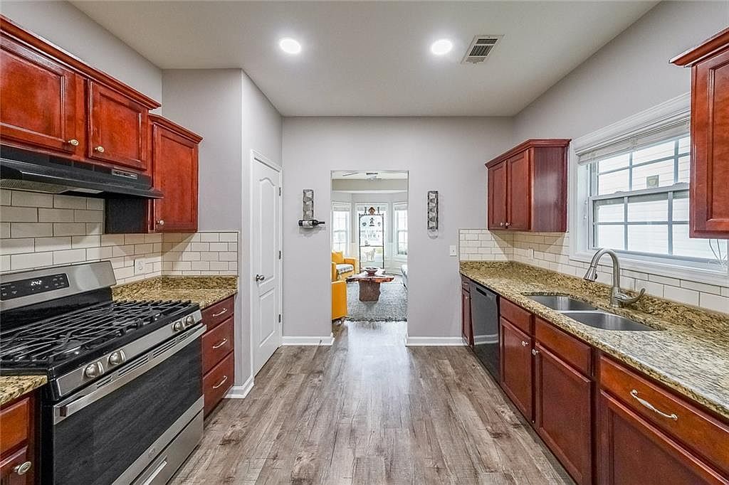 176 Crescent Woode Way Dallas, GA 30157 - Thumbnail 3