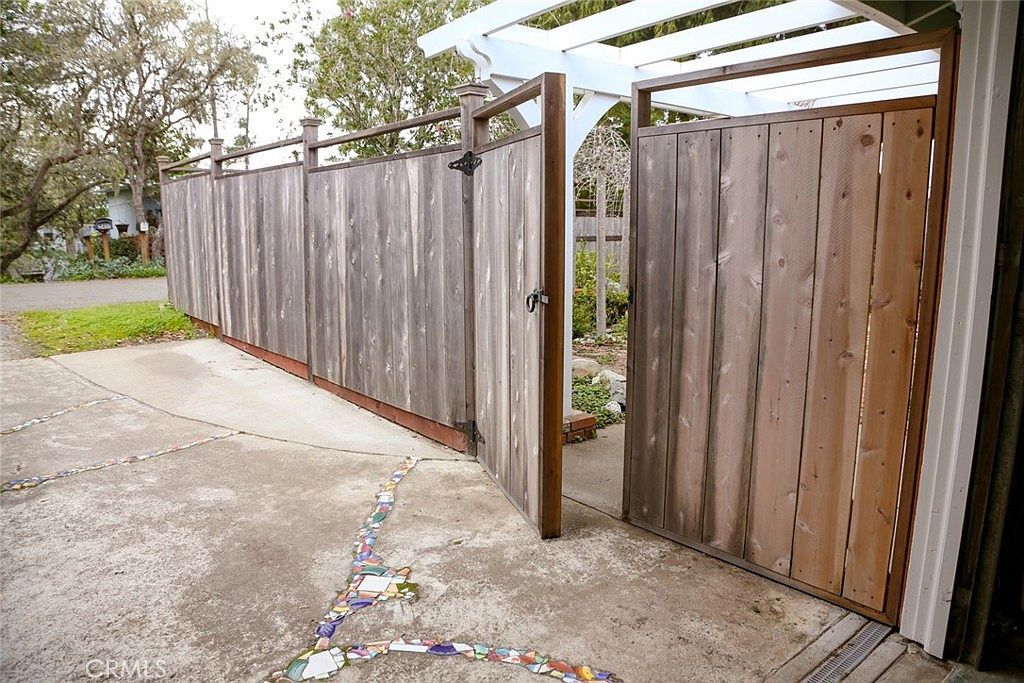 2410 Langton St Cambria, CA 93428 - Thumbnail 3