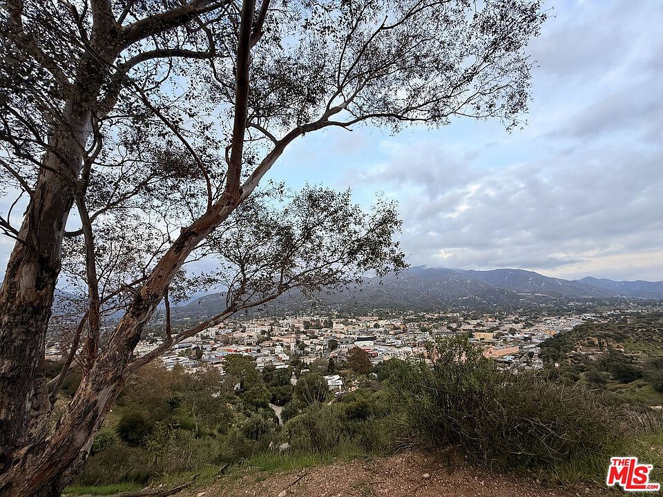 9735 N Estaban Way Tujunga, CA 91042 - Thumbnail 3