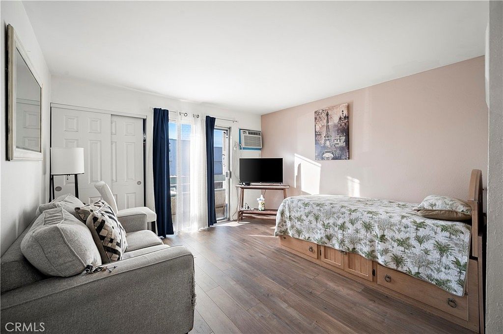 21800 Schoenborn St UNIT 215 Canoga Park, CA 91304 - Thumbnail 3