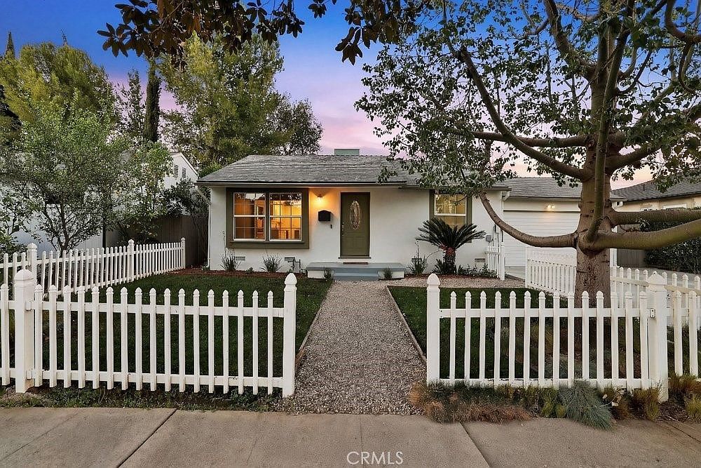 16937 Hartland St Van Nuys, CA 91406 - Thumbnail 3