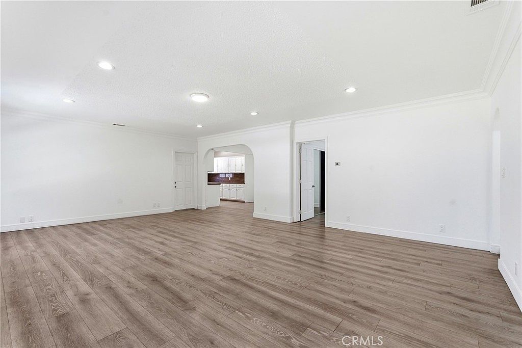 6742 Radford Ave North Hollywood, CA 91606 - Thumbnail 3