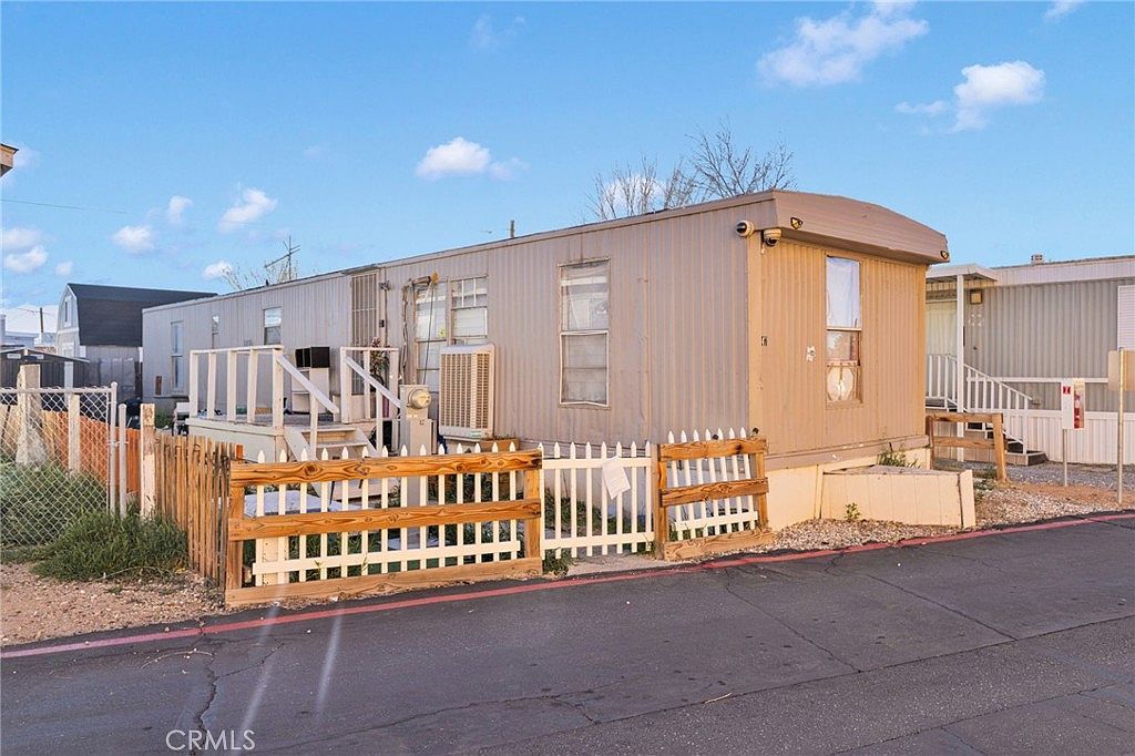 22325 Us Highway 18 Space 47 Apple Valley, CA 92307 - Thumbnail 3