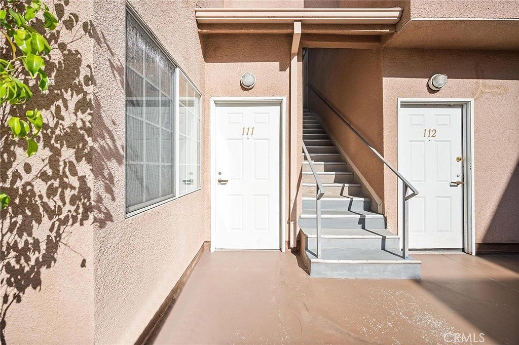 5620 Yolanda Ave APT 111 Tarzana, CA 91356 - Thumbnail 3