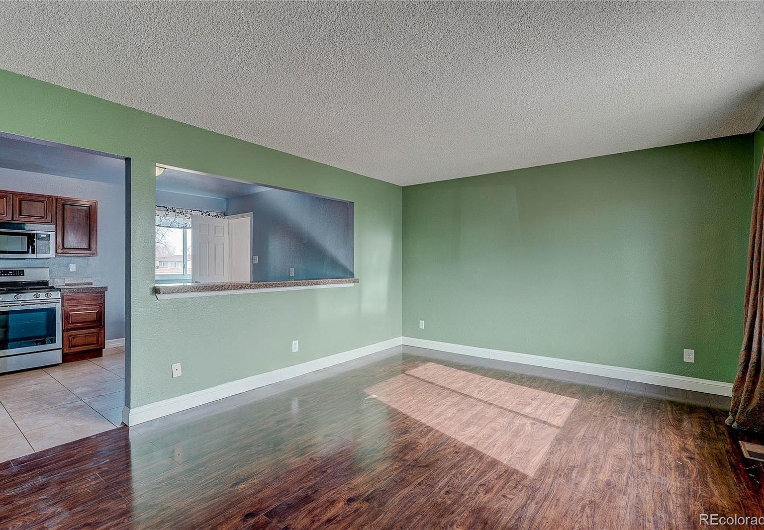 5557 Billings St Denver, CO 80239 - Thumbnail 3