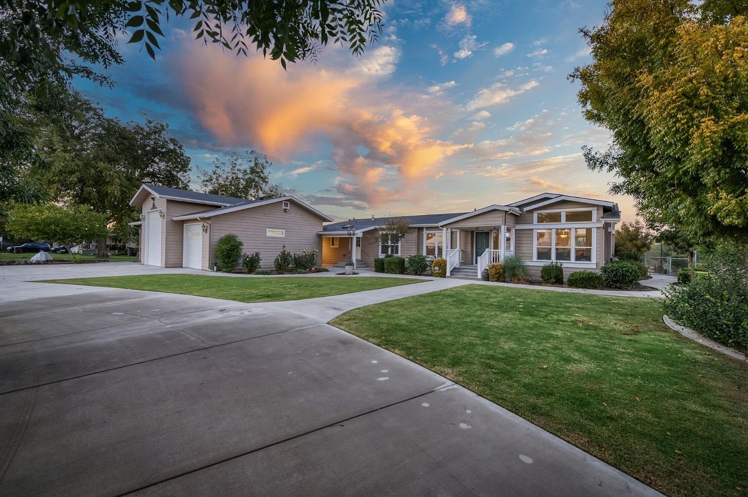 8646 Cairo Ave Laton, CA 93242 - Thumbnail 3