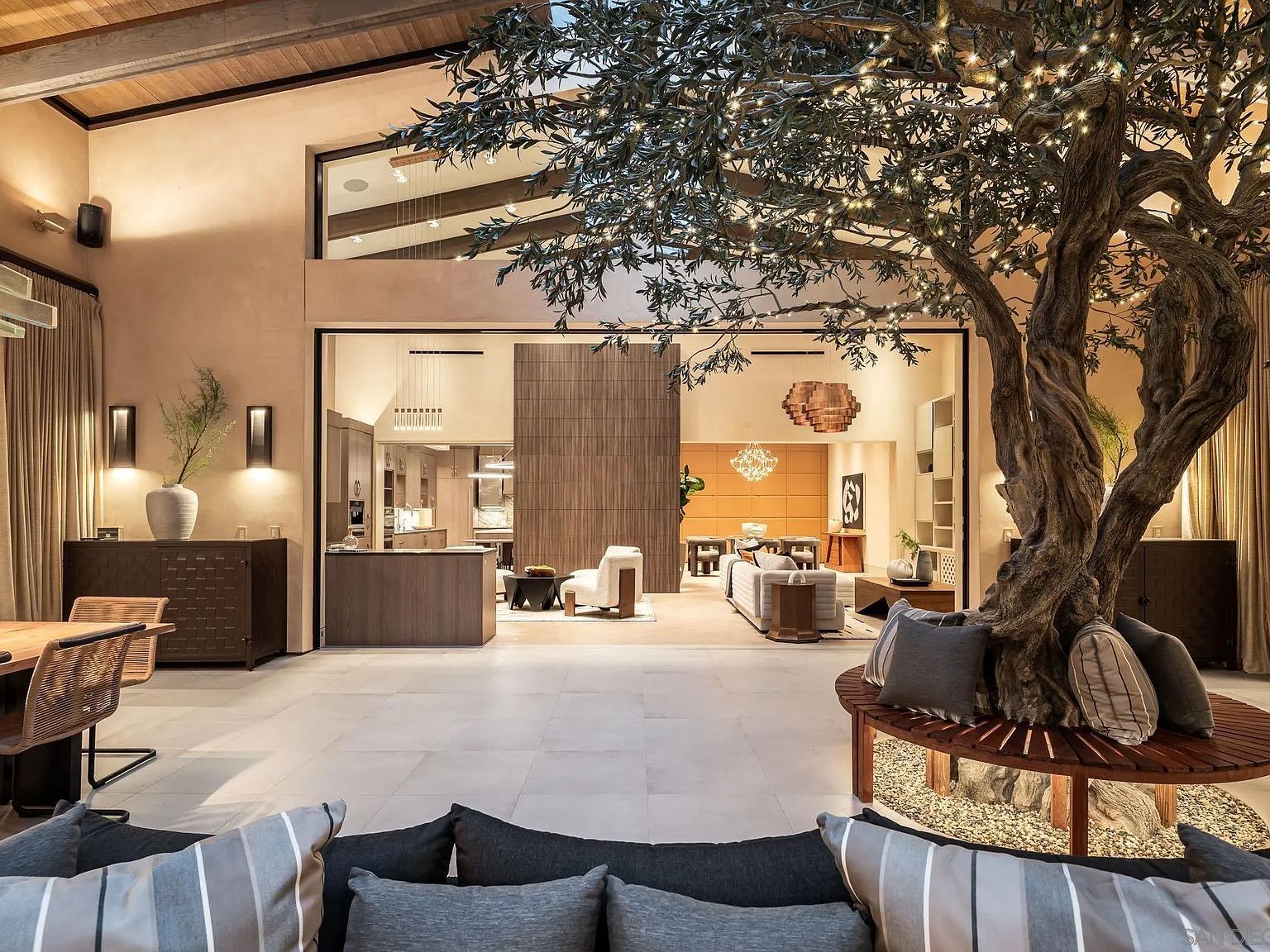 6005 La Jolla Scenic Dr S La Jolla, CA 92037 - Thumbnail 3