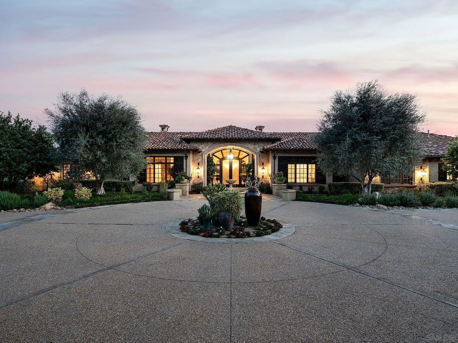 6565 Calle Reina Rancho Santa Fe, CA 92067 - Thumbnail 3