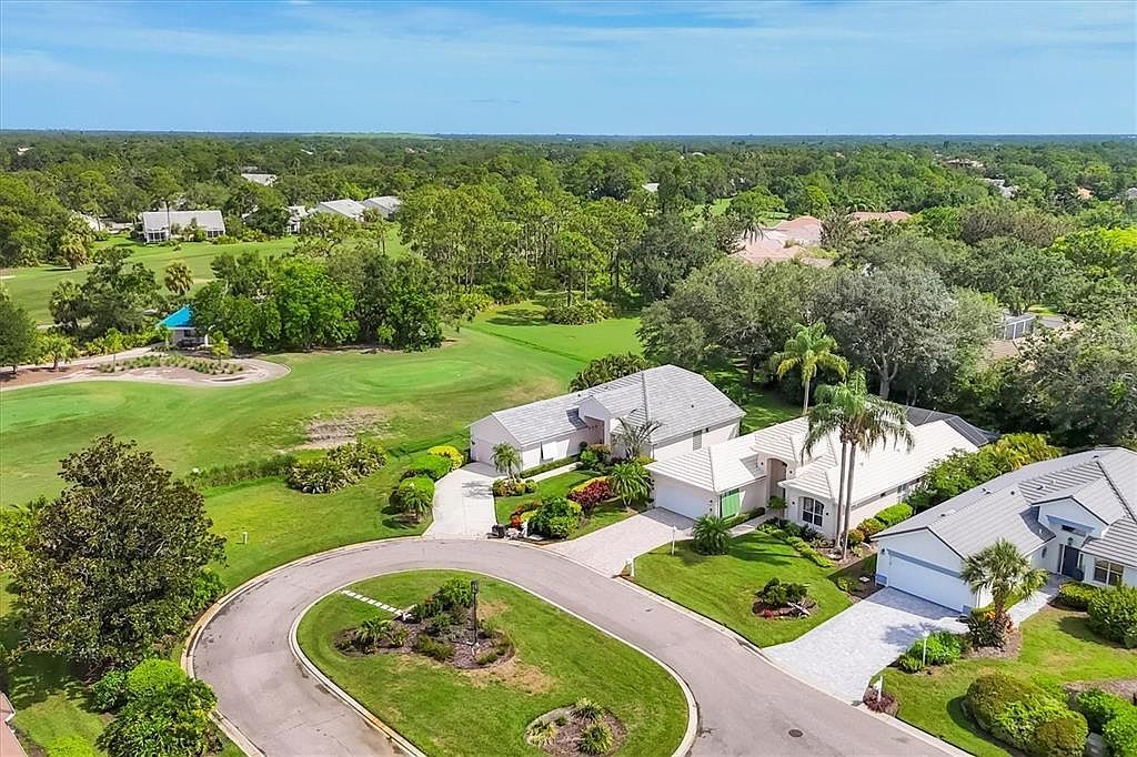 7916 Hampton Ct University Park, FL 34201 - Thumbnail 3