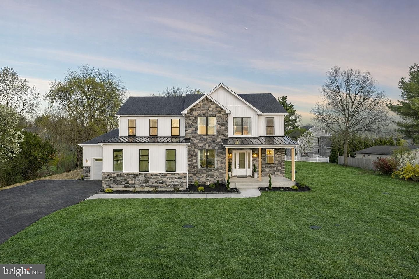 906 S Collegeville Rd Phoenixville, PA 19460 - Thumbnail 3