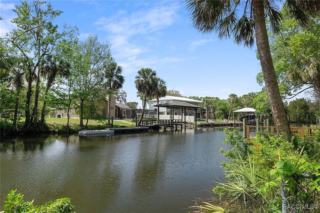 2184 N Watersedge Dr Crystal River, FL 34429 - Thumbnail 3