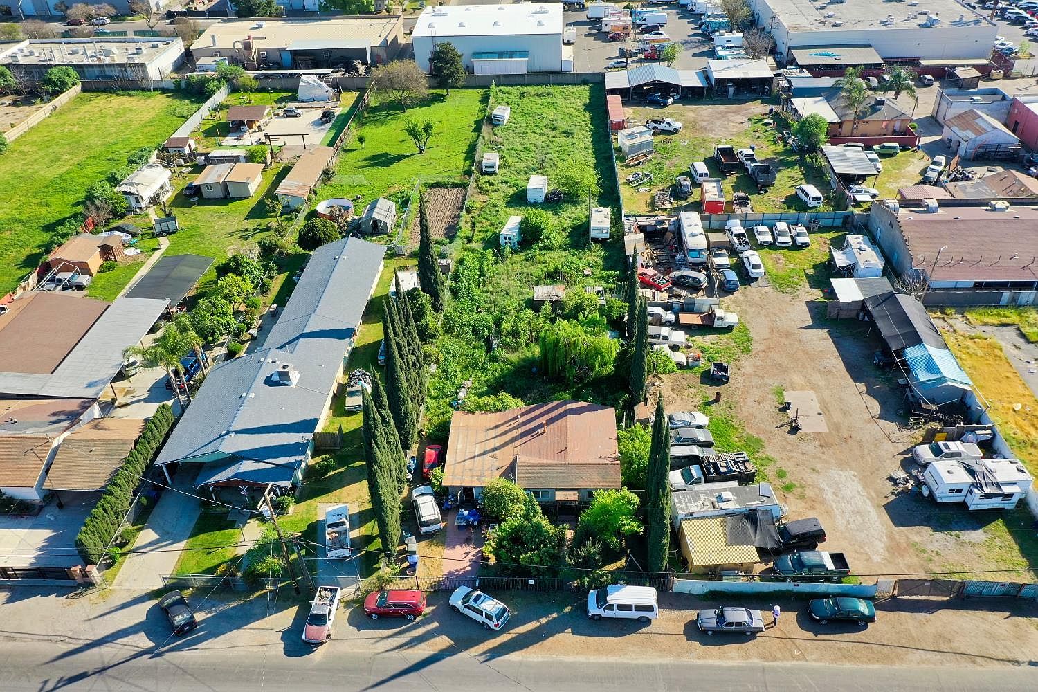 202 Olivero Rd Modesto, CA 95358 - Thumbnail 3