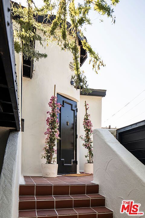 1726 N Occidental Blvd Los Angeles, CA 90026 - Thumbnail 3