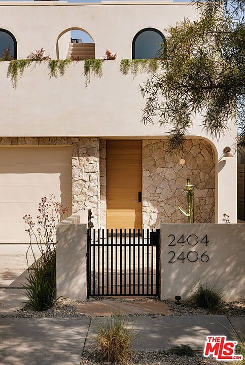 2404 Birkdale St Los Angeles, CA 90031 - Thumbnail 3