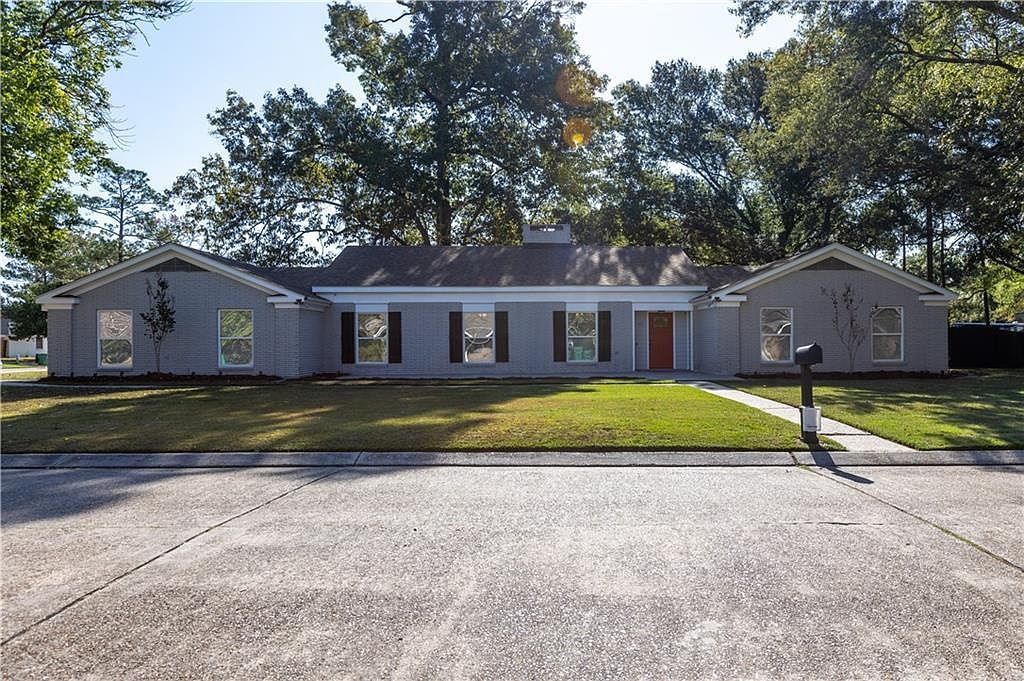 519 Marilyn Dr Mandeville, LA 70448 - Thumbnail 3