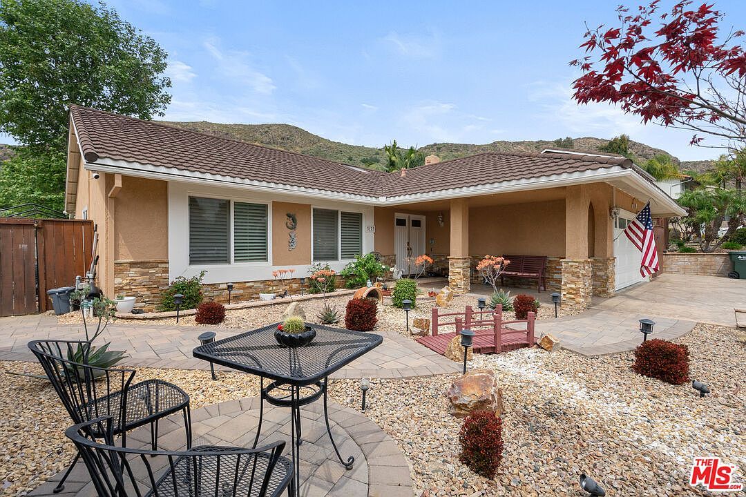 3173 Big Sky Dr Thousand Oaks, CA 91360 - Thumbnail 3