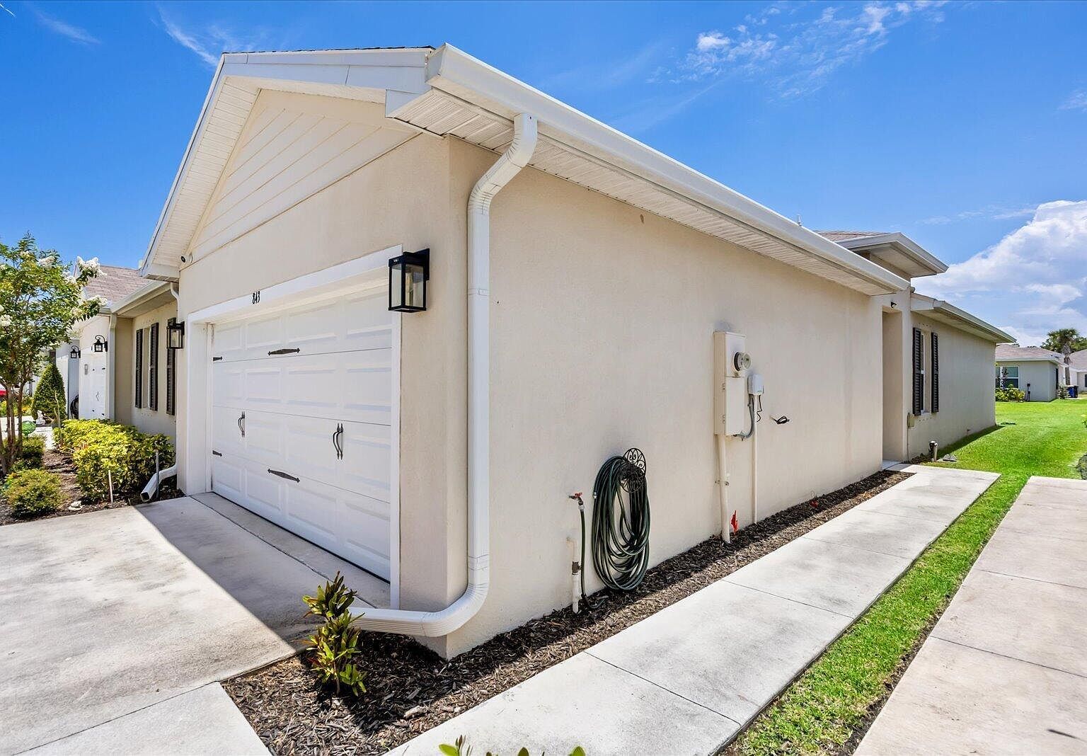 843 Persimmon Pl Fort Pierce, FL 34981 - Thumbnail 3