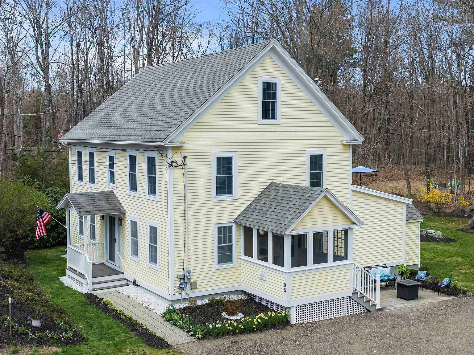 105 Brentwood Rd Exeter, NH 03833 - Thumbnail 3