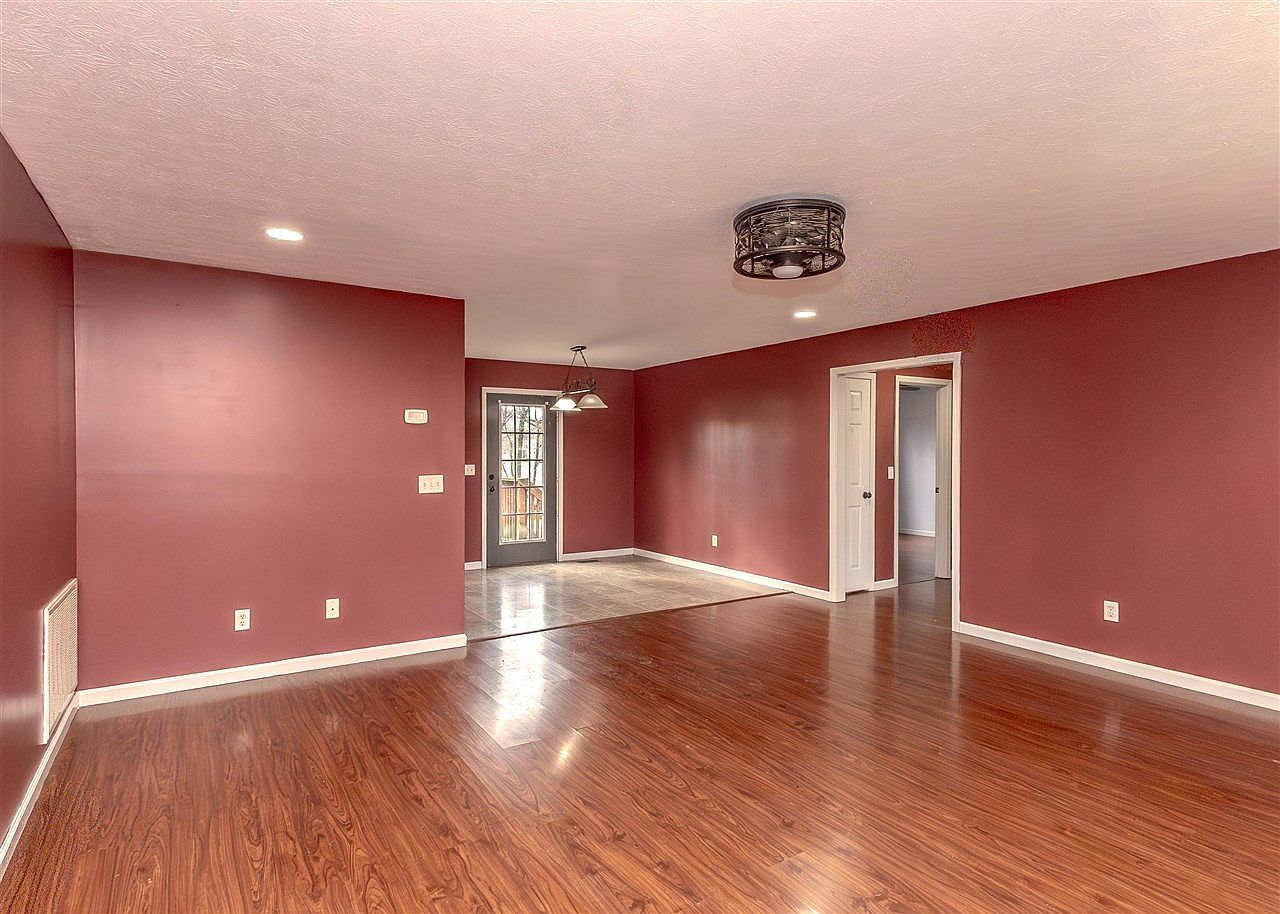 105 Friendship Church Rd Scottsville, KY 42164 - Thumbnail 3