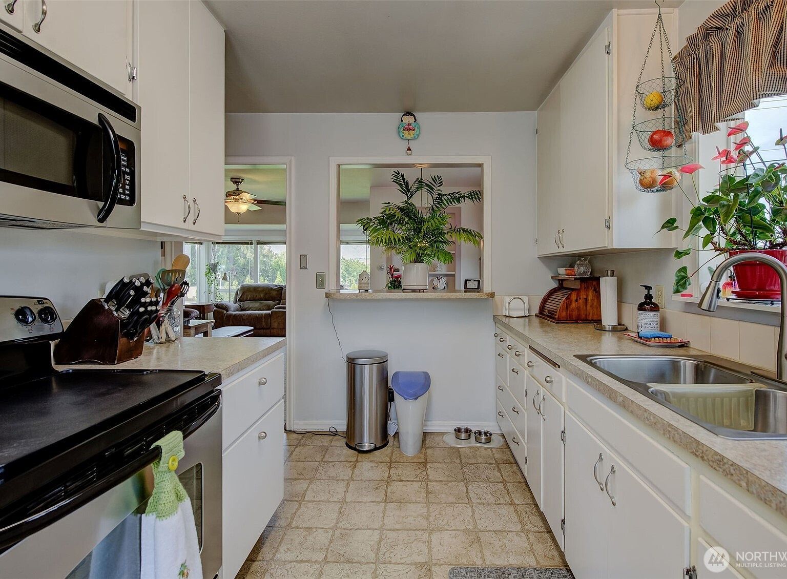 2901 Sunset Hwy East Wenatchee, WA 98802 - Thumbnail 3