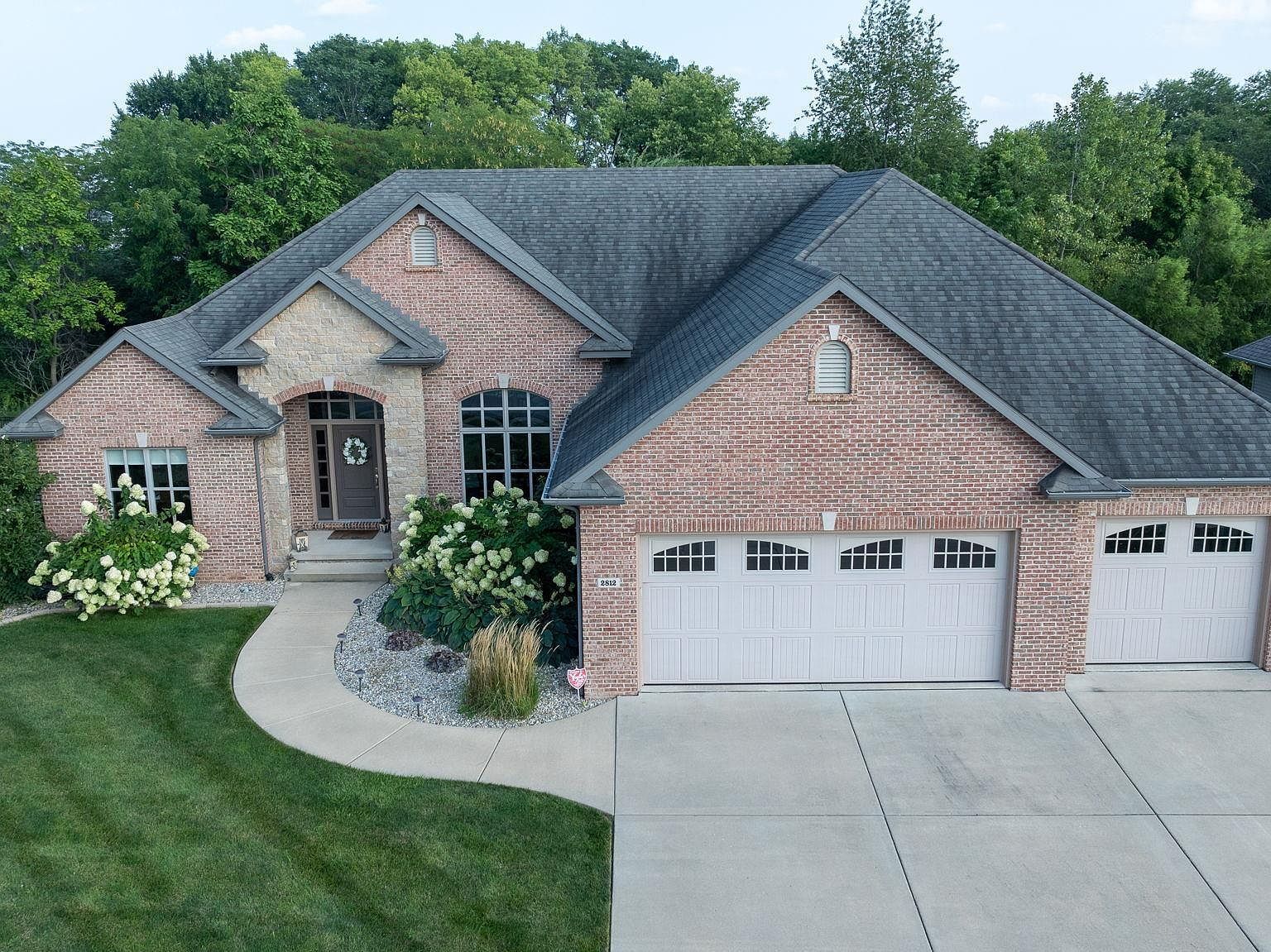 2812 Pat Tillman Dr Springfield, IL 62711 - Thumbnail 3