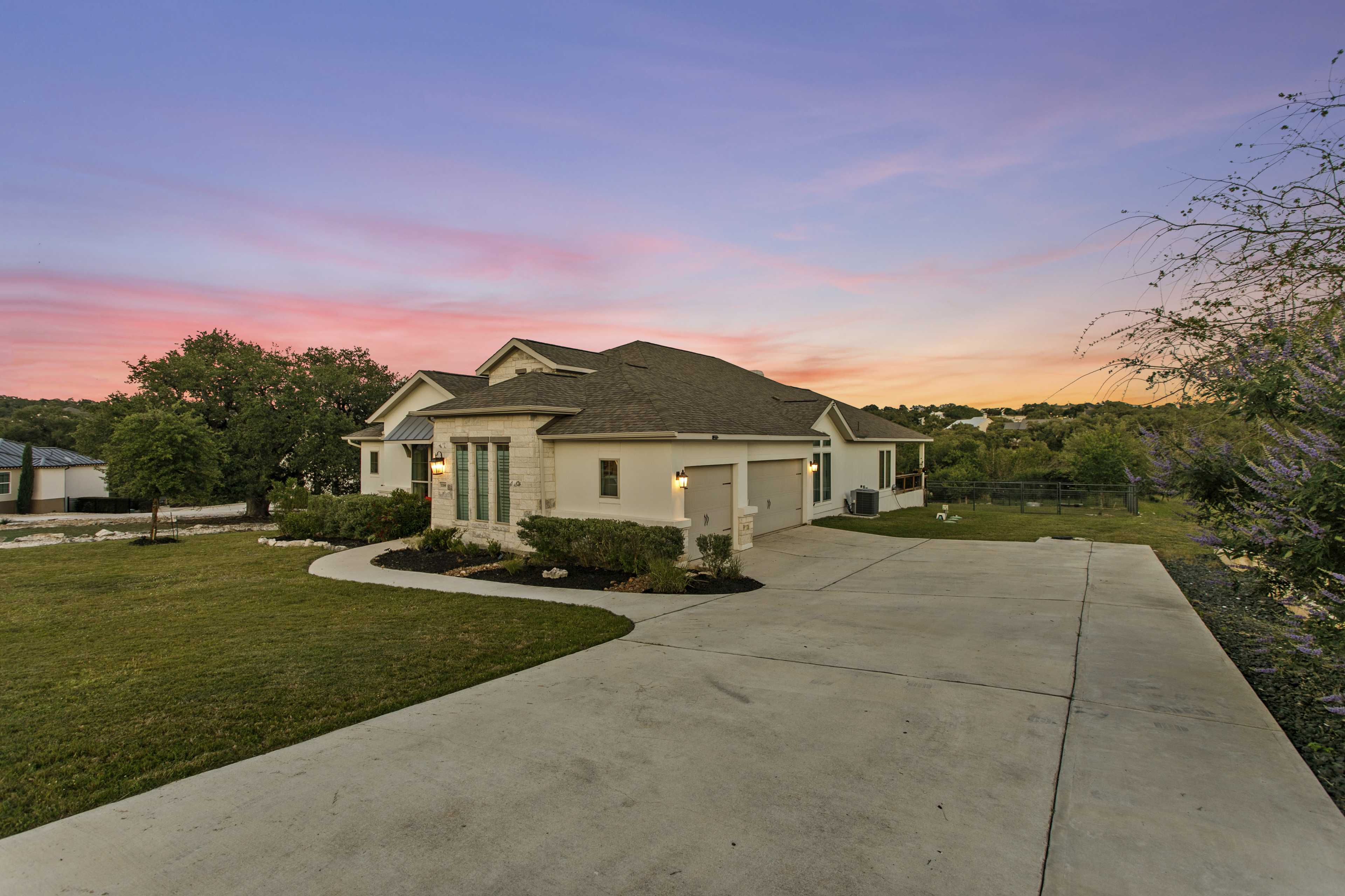 1186 Diretto Drive, New Braunfels, TX, USA, 78132 - Thumbnail 3