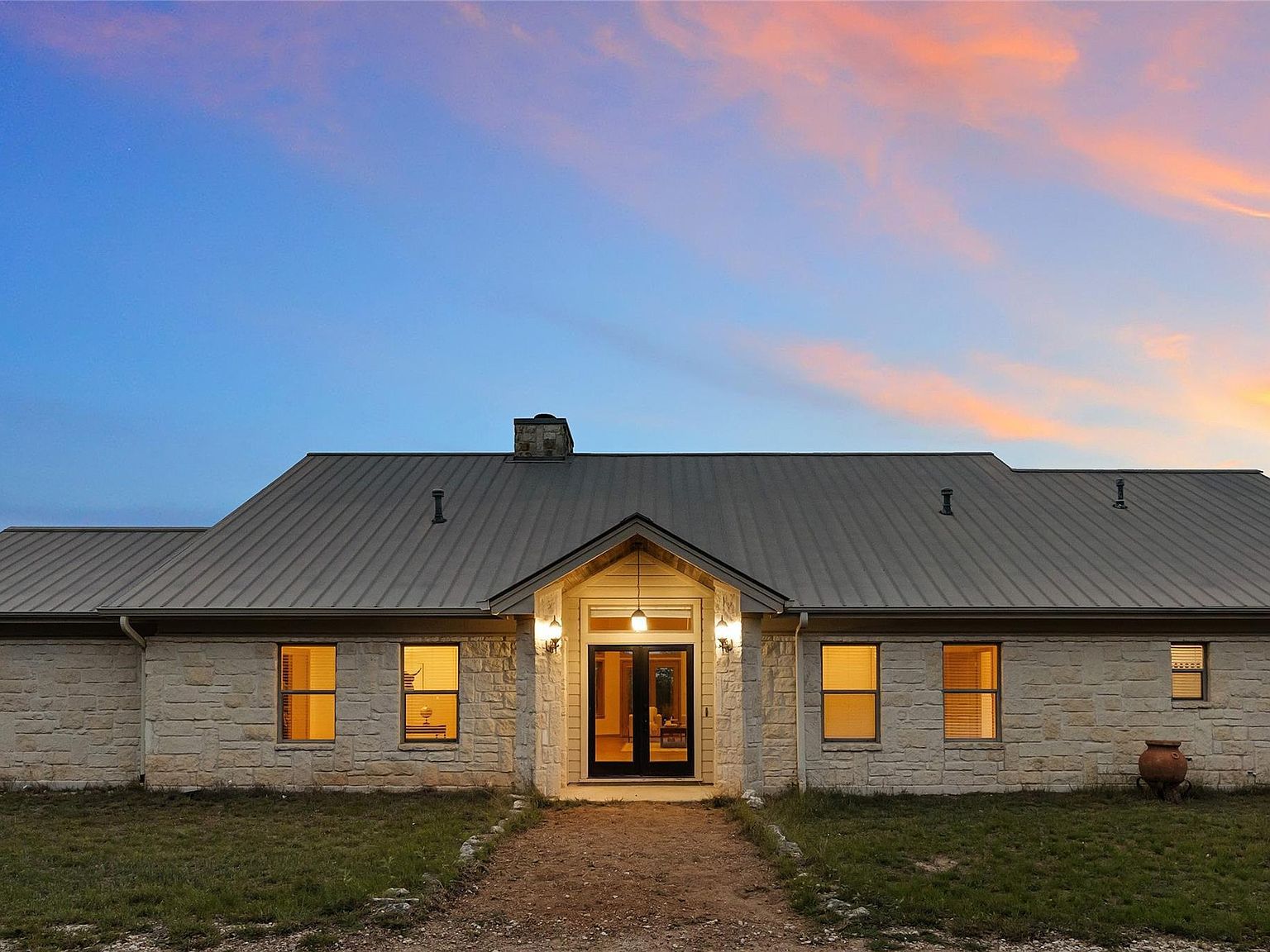 101 Maheo Way Dripping Springs, TX 78620 - Thumbnail 3