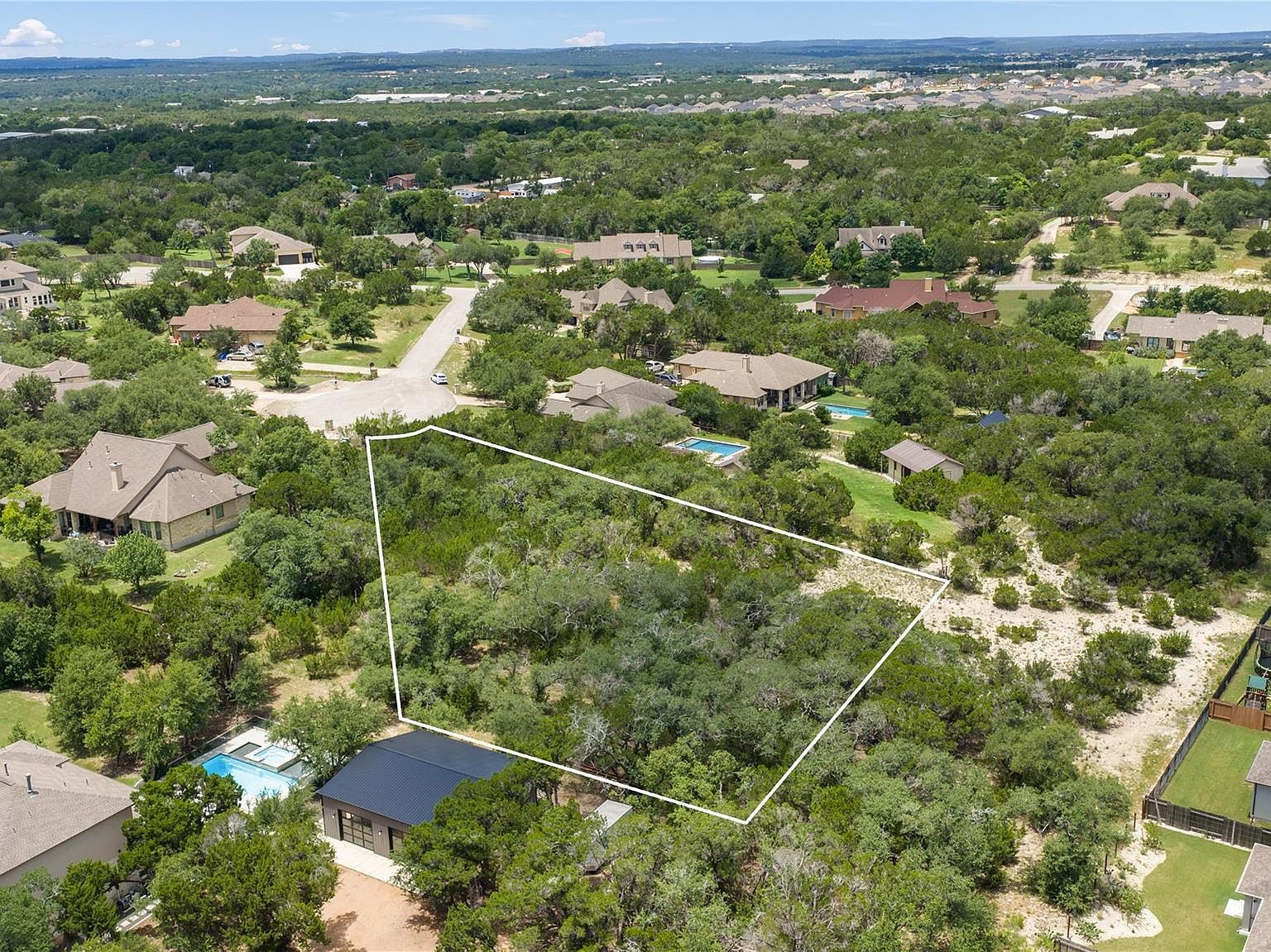 179 Shawnee Trl Dripping Springs, TX 78620 - Thumbnail 3