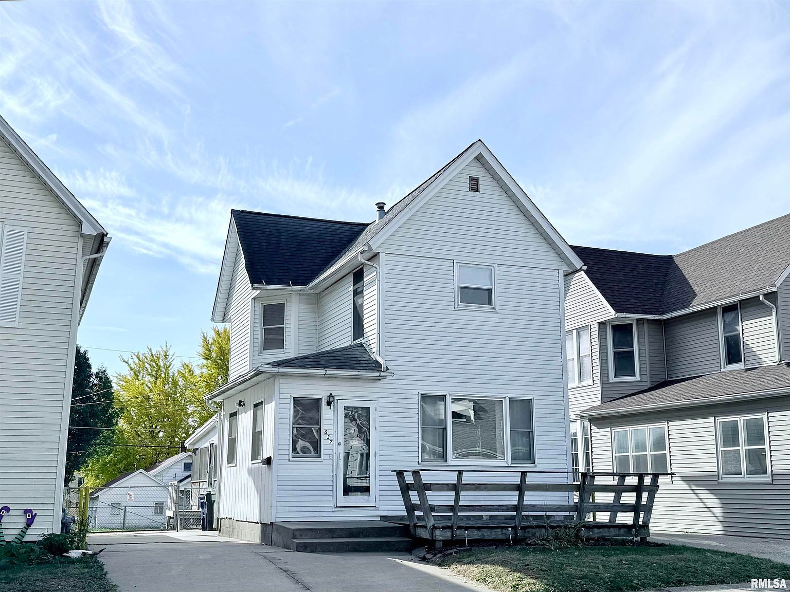 837 14th Ave S Clinton, IA 52732 - Thumbnail 3