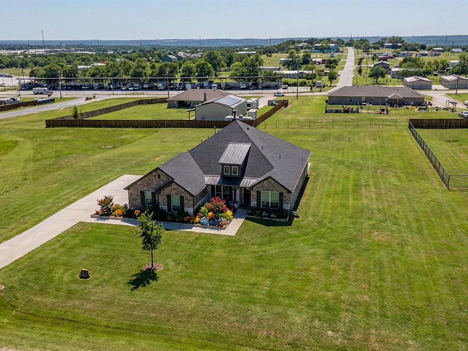 1005 Pebblegate Dr Weatherford, TX 76085 - Thumbnail 3