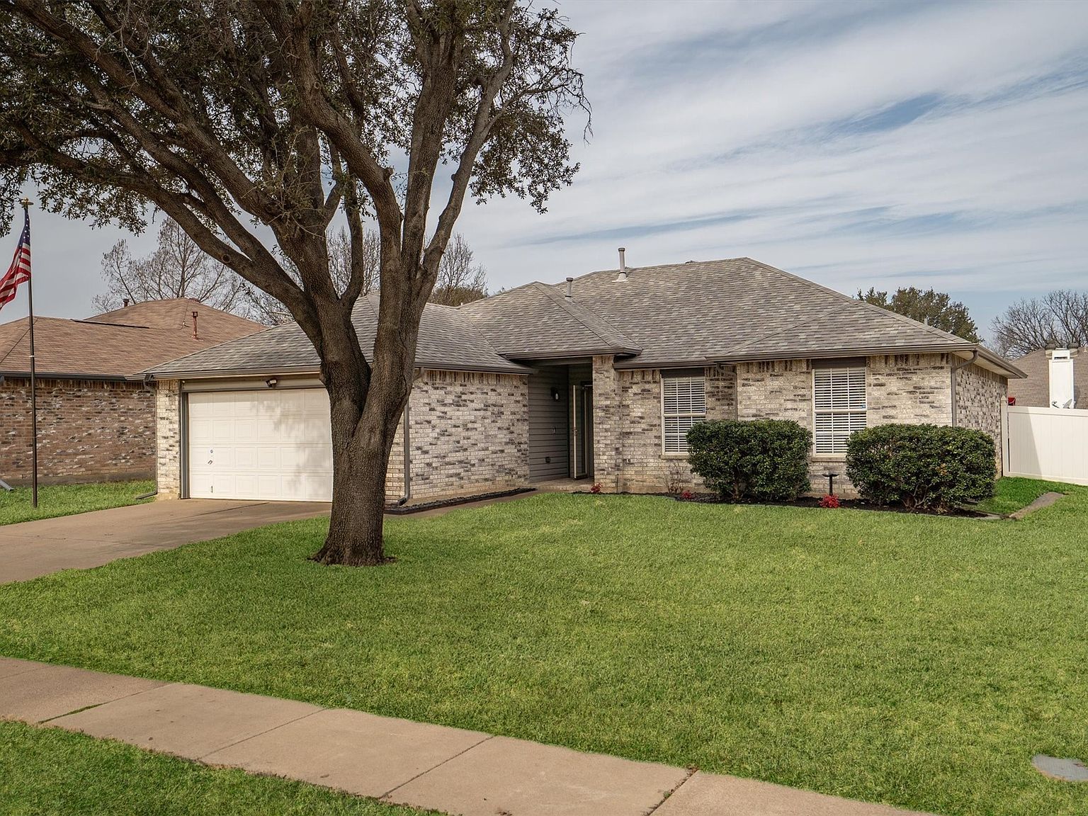 844 Atchison Dr Saginaw, TX 76131 - Thumbnail 3